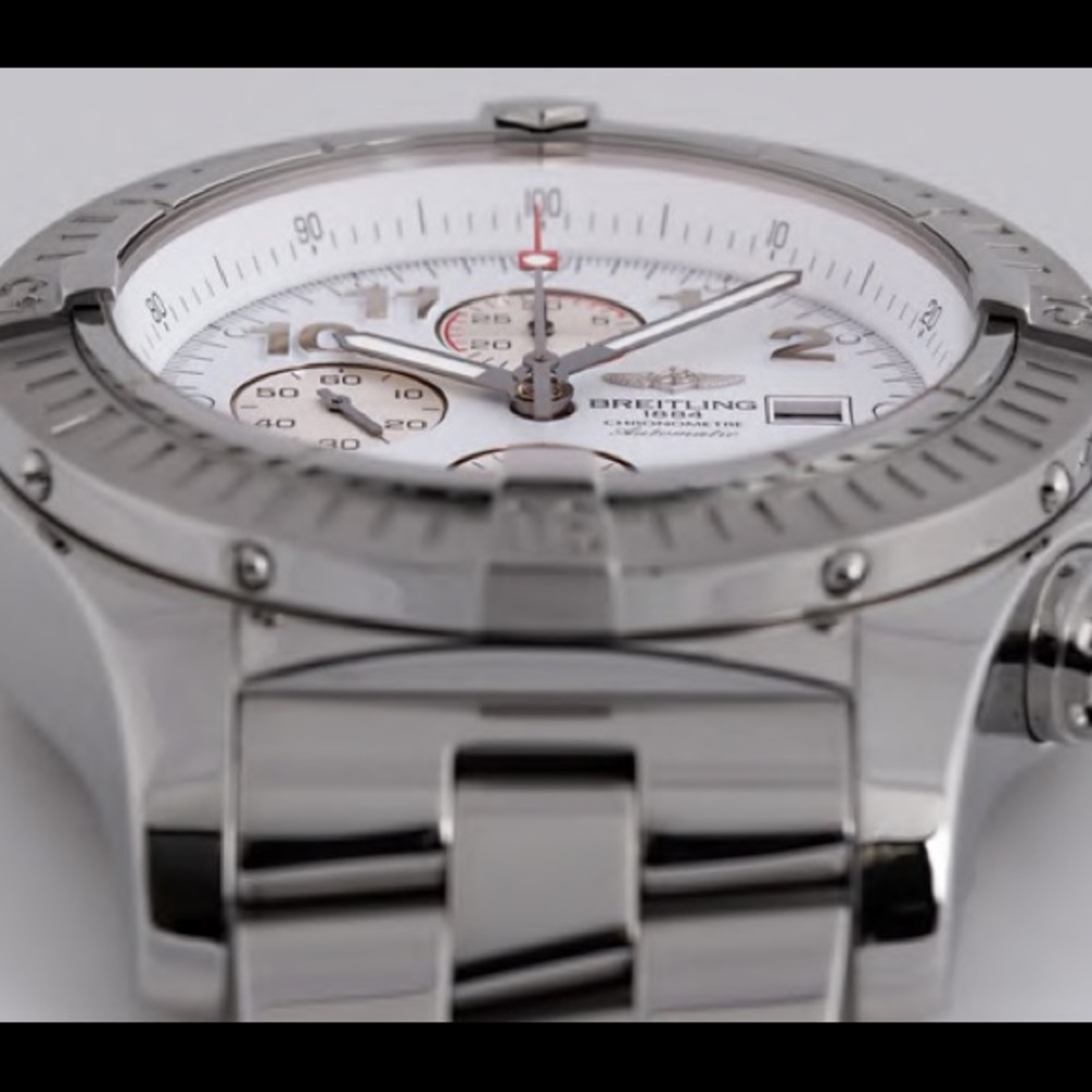 Breitling Super Avenger Stainless Steel Pro II - Picture 3 of 7